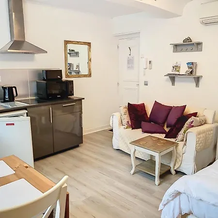 Le Clem's Апартаменты