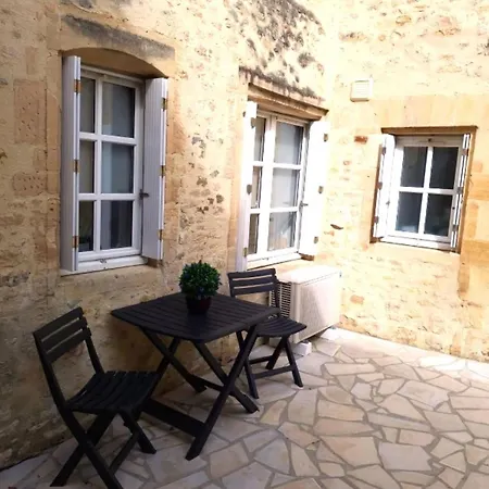 Le Clem's Апартаменты